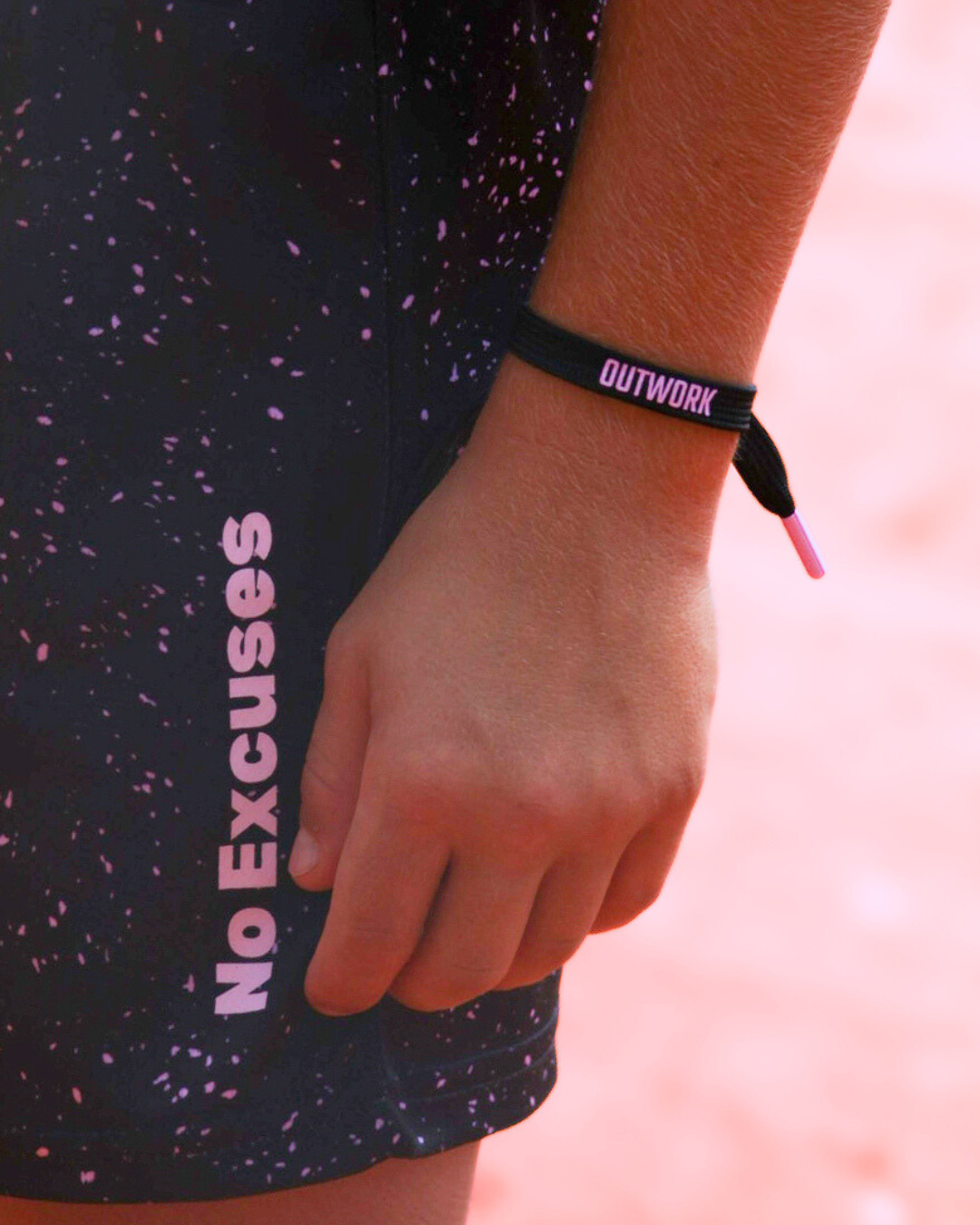 Outwork Shoelace Bracelet - Pink/Black